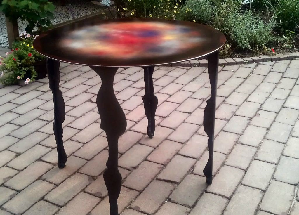 "Tafeltje"  €225,=